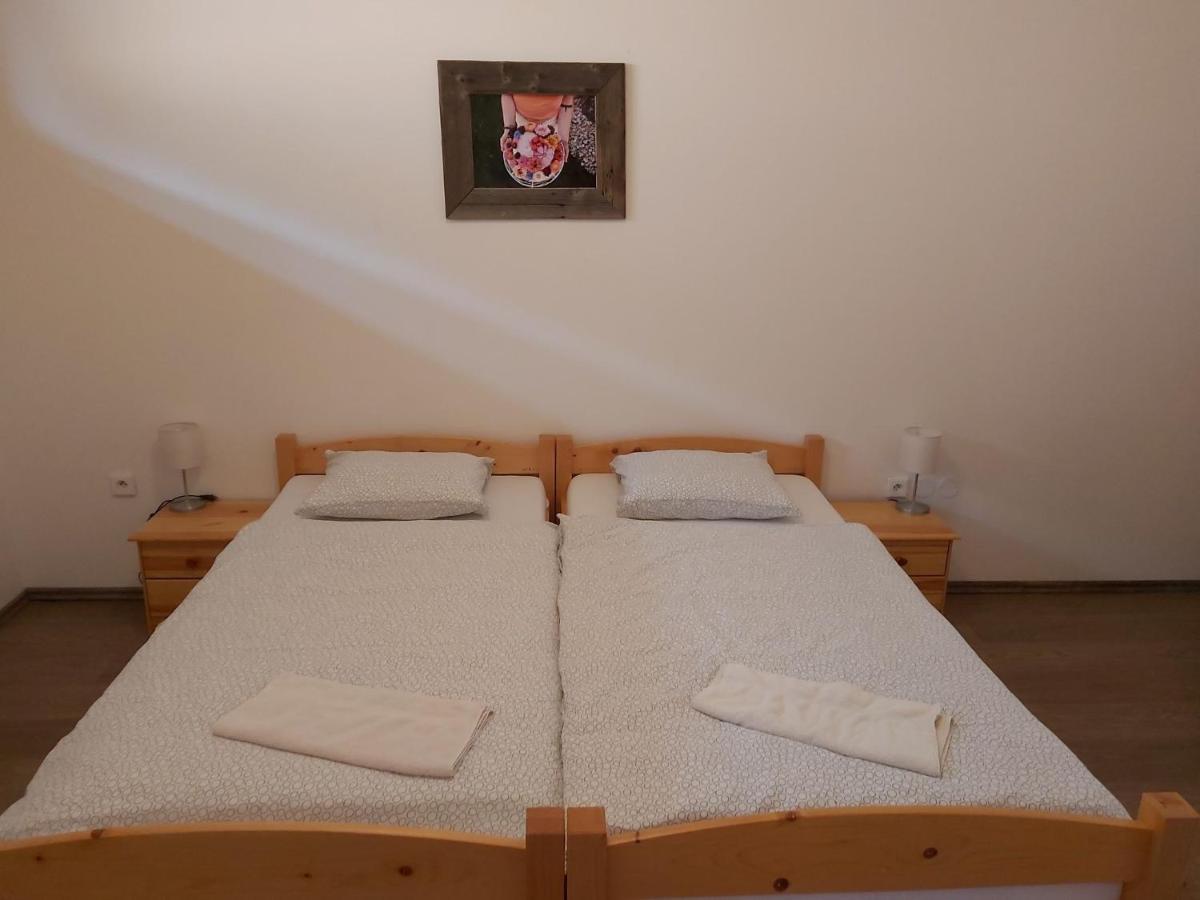 Pivni Lednice Lhota pod Libcany Esterno foto