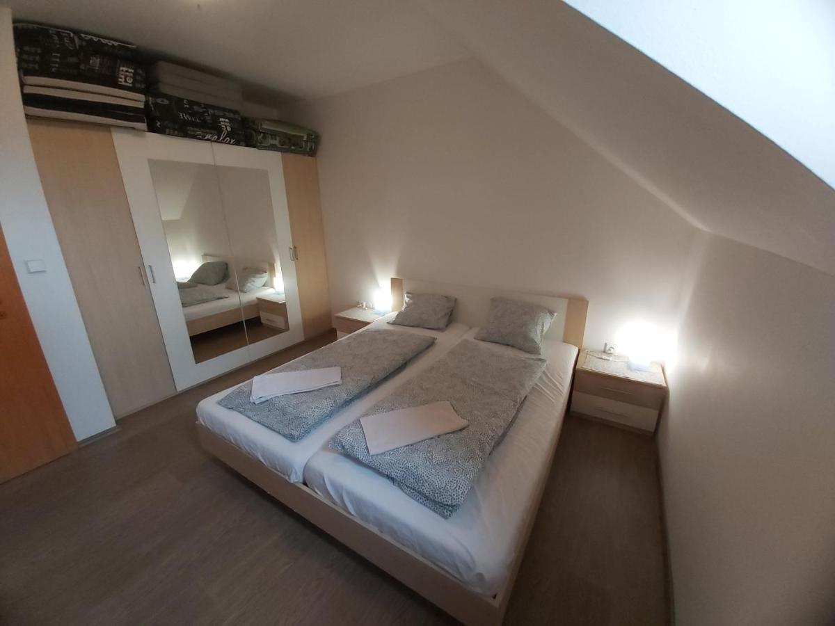 Pivni Lednice Lhota pod Libcany Esterno foto